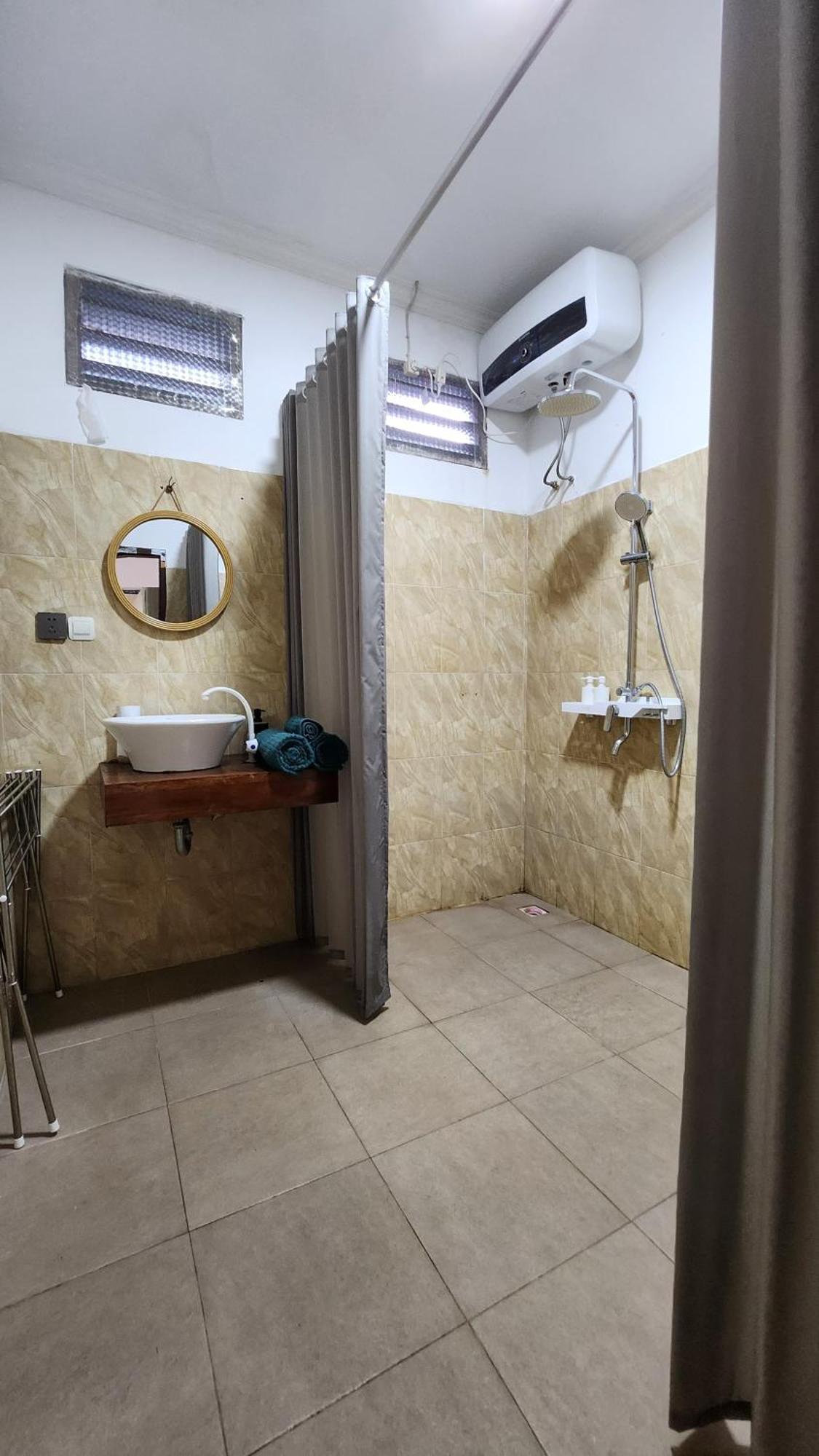 סיידמן Aby Guest House By Paradise מראה חיצוני תמונה